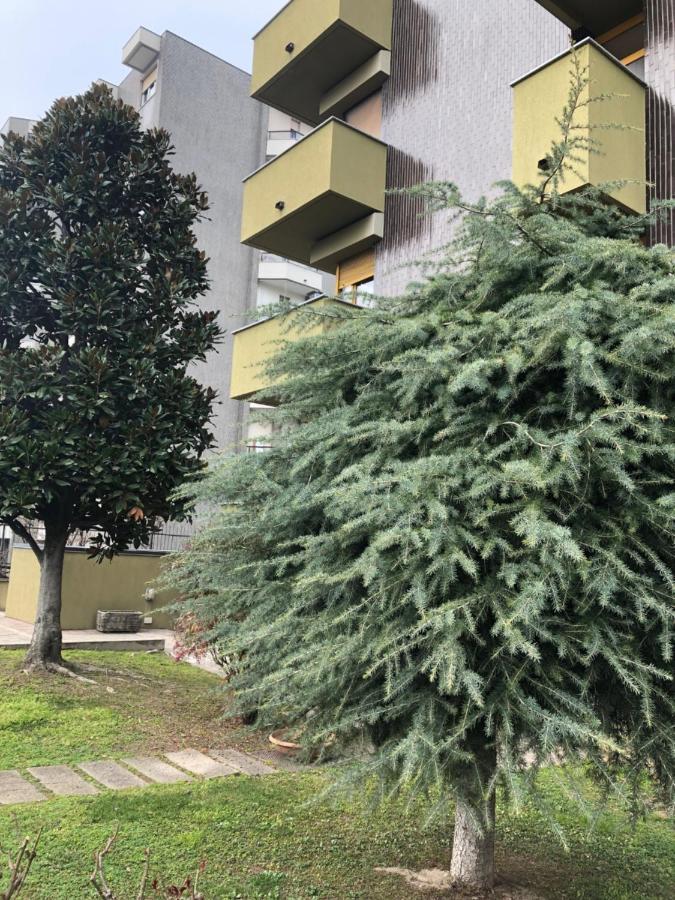 Milanbed Apartment Bagian luar foto